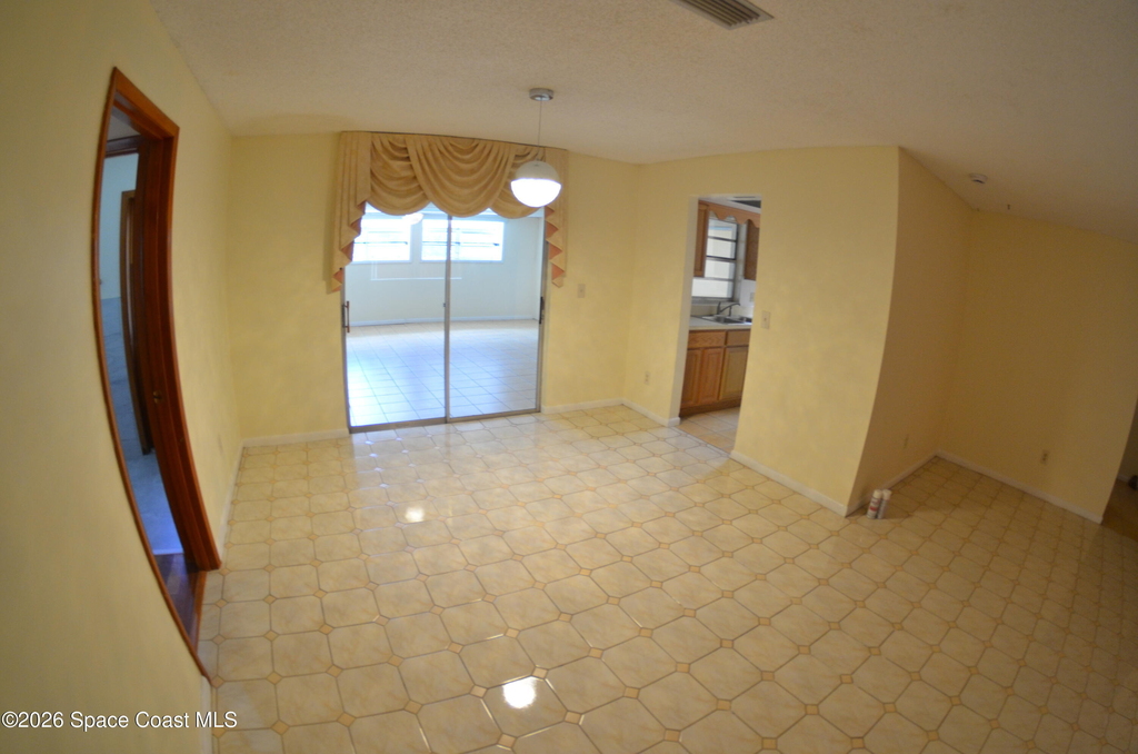 300 Darrow Avenue - Photo 8