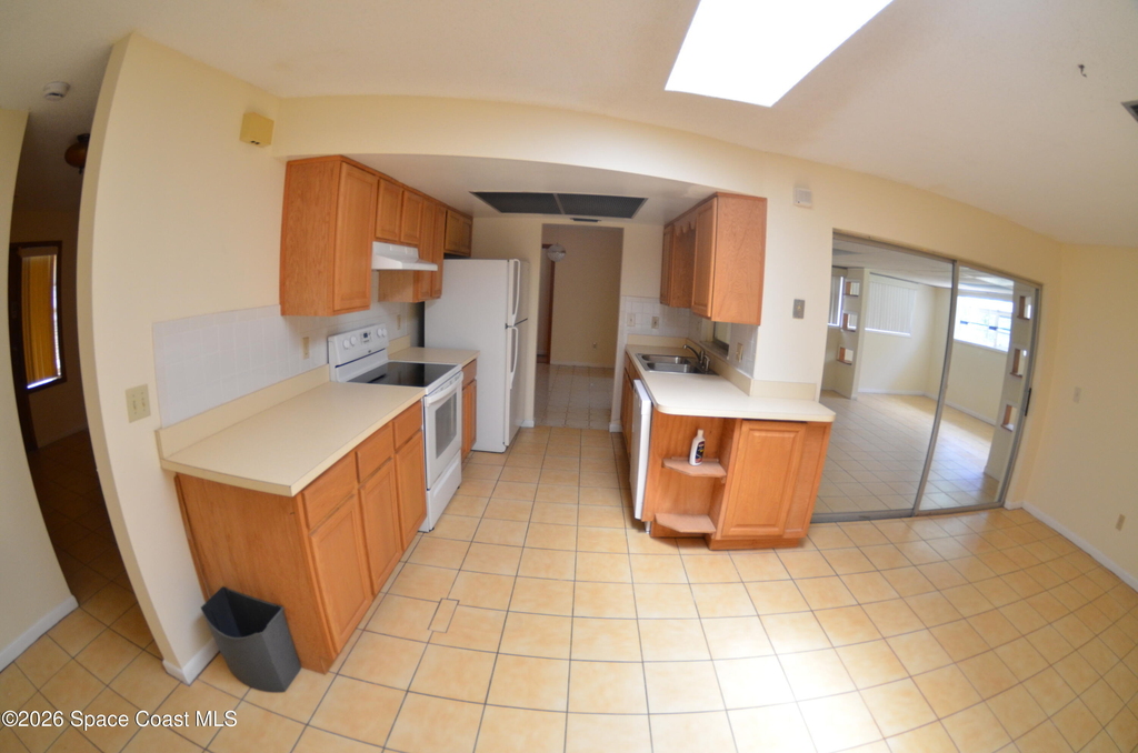 300 Darrow Avenue - Photo 15