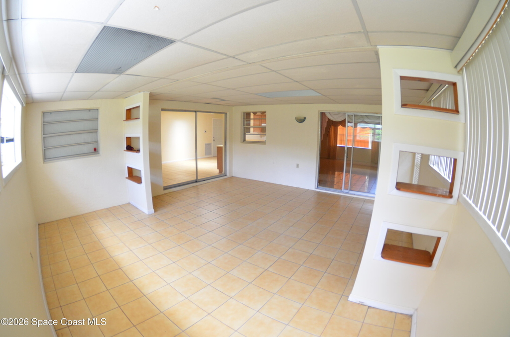 300 Darrow Avenue - Photo 10