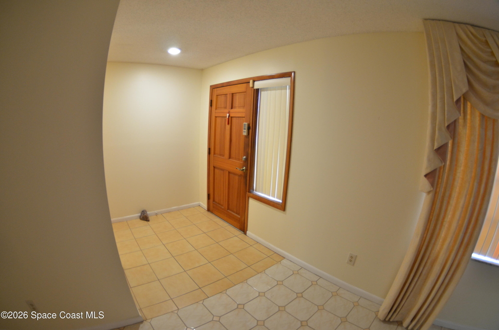 300 Darrow Avenue - Photo 6