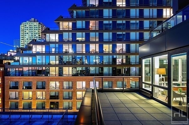 West 52nd Street - Photo 0