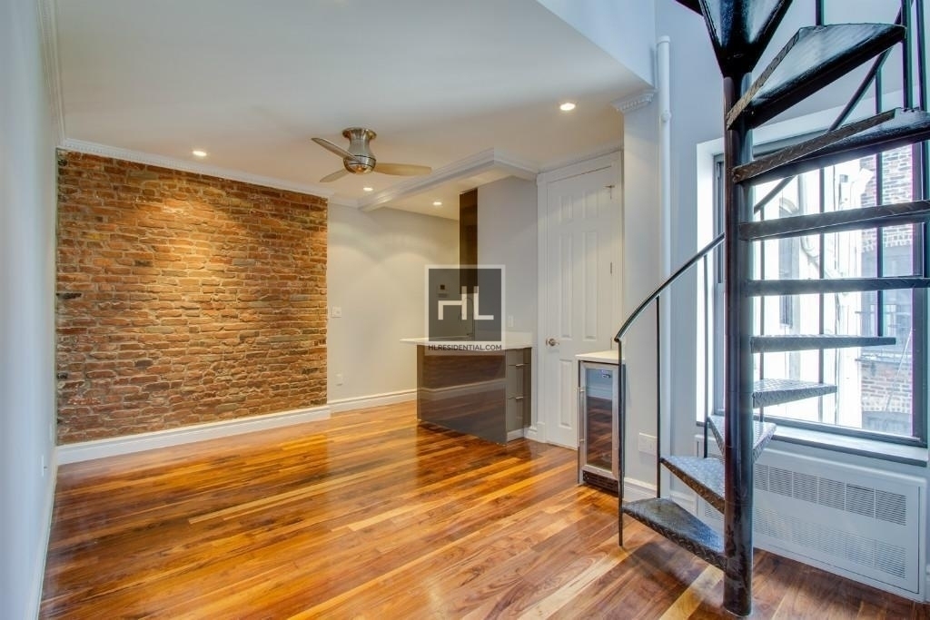 Lexington Avenue - Photo 0