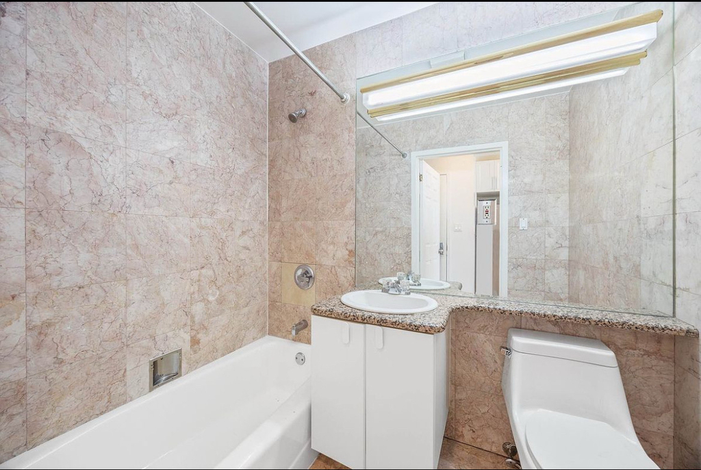 106 Fulton Street - Photo 2