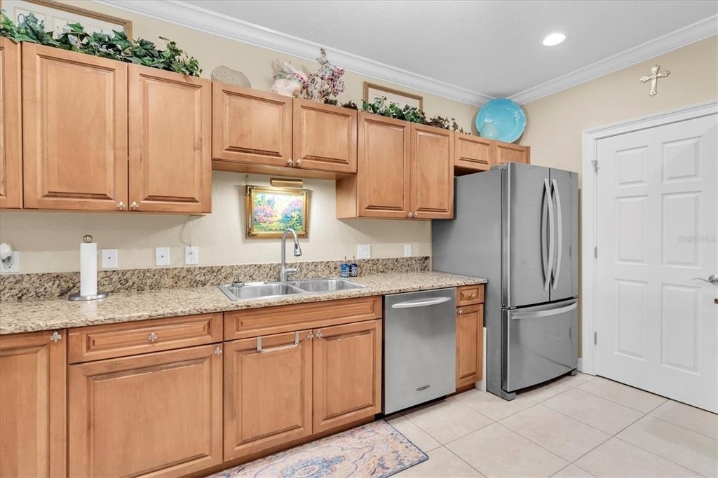 300 Capri Boulevard - Photo 12