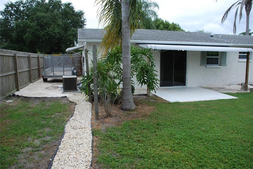 1624 Springdale Drive - Photo 4