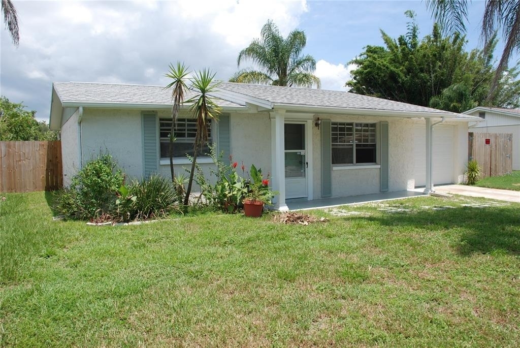 1624 Springdale Drive - Photo 2