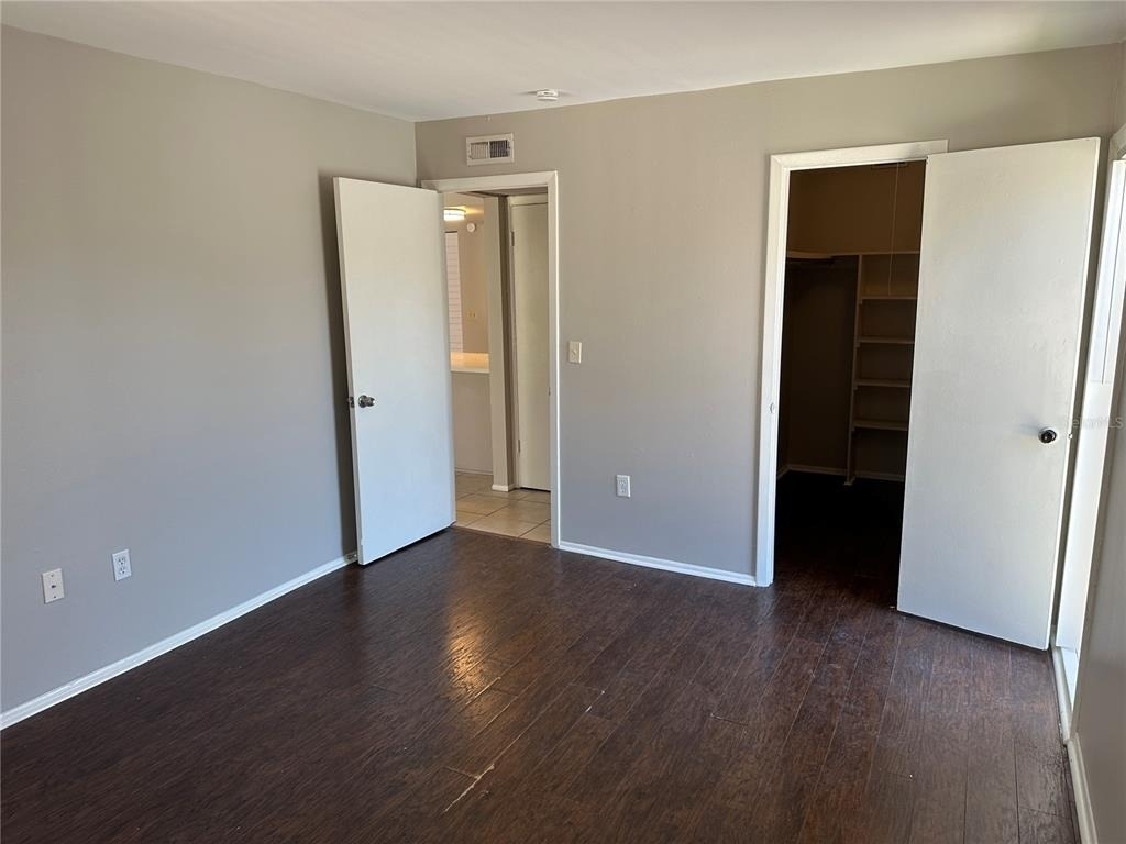 8602 Champlain Court - Photo 5