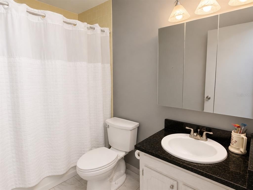 1706 Belleair Forest Drive - Photo 17