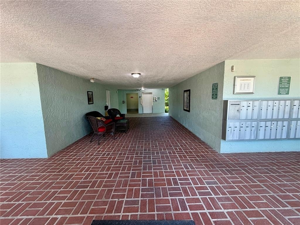 1706 Belleair Forest Drive - Photo 29
