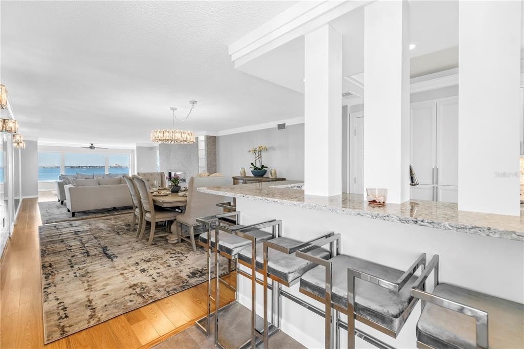6020 Shore Boulevard S - Photo 4