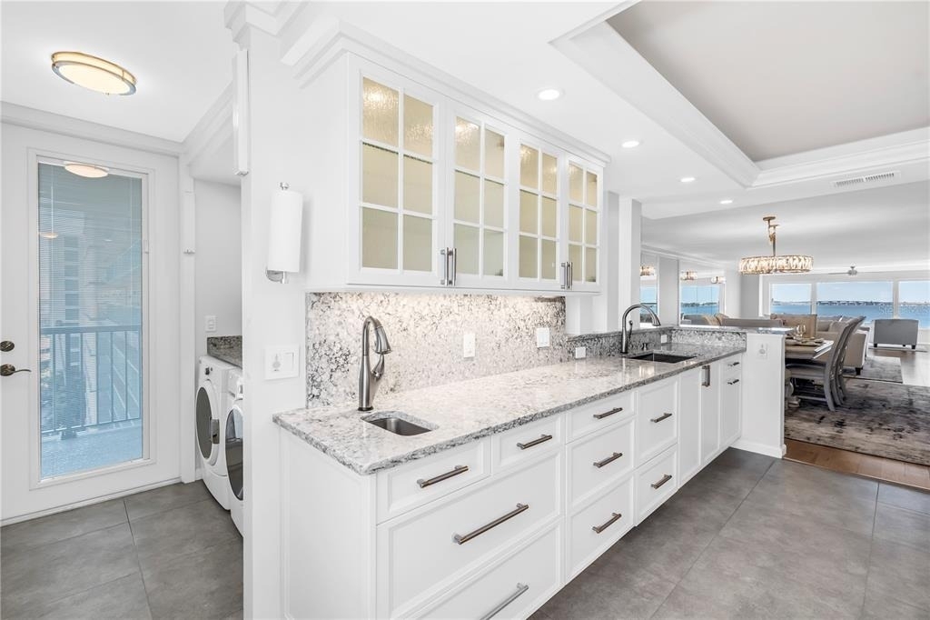 6020 Shore Boulevard S - Photo 9