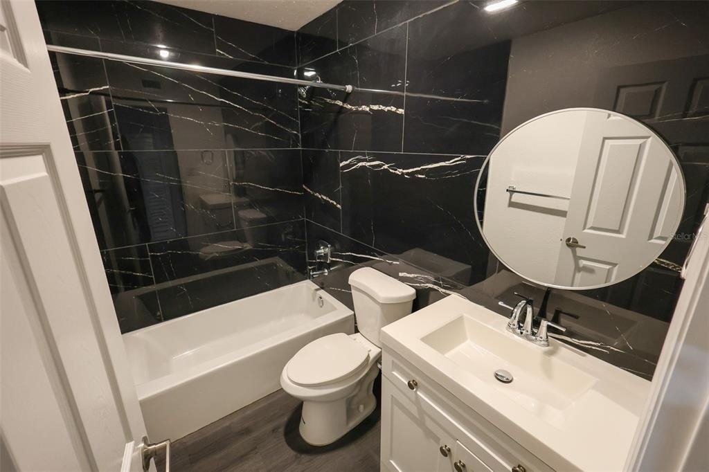 1500 Laurel Circle - Photo 16