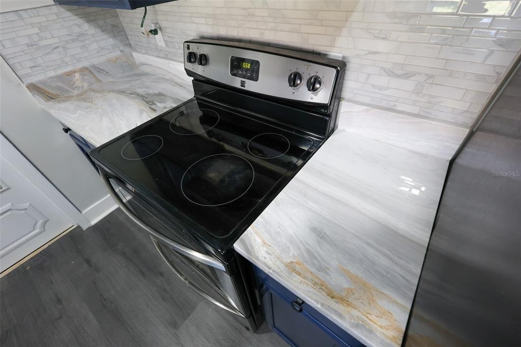 1500 Laurel Circle - Photo 7