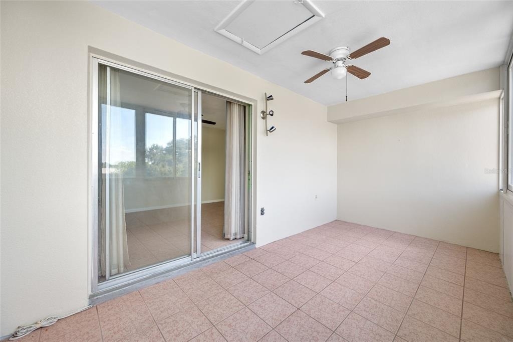 1001 77th Avenue N - Photo 12