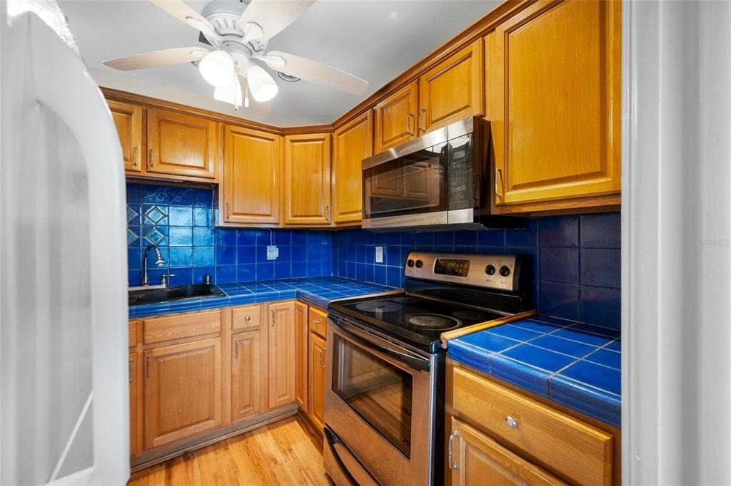 1001 77th Avenue N - Photo 5
