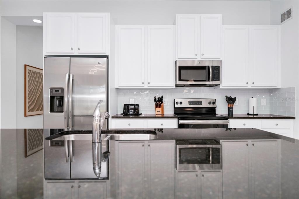 302 Captiva Drive - Photo 7