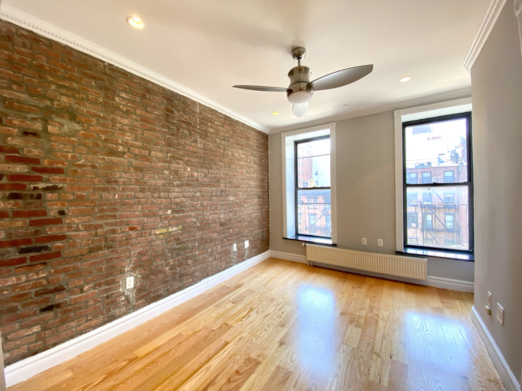 13th & 3rd Ave - Photo 0
