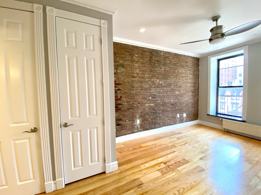 13th & 3rd Ave - Photo 2