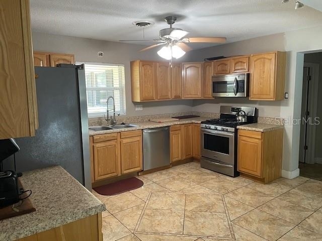 1231 Se 40th Court - Photo 5