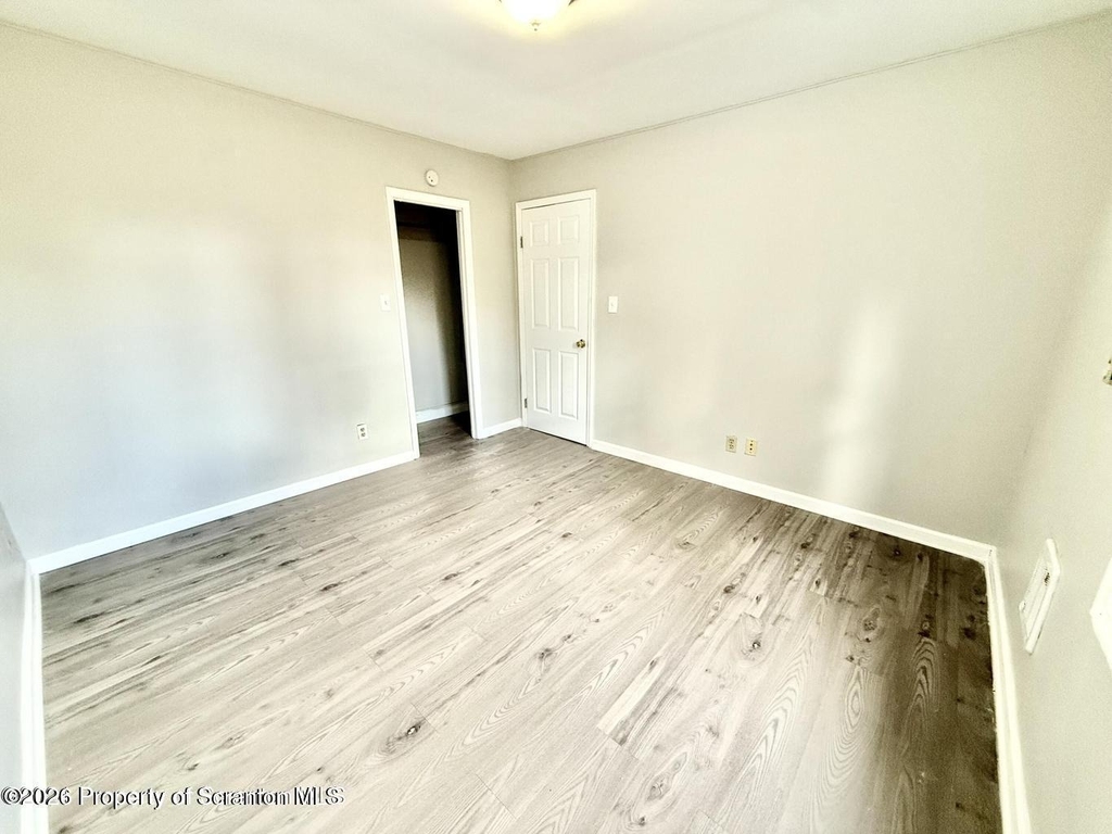 330 N Sumner Avenue - Photo 10