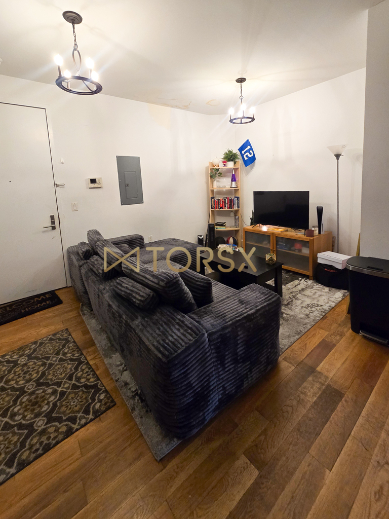 277 Halsey Street - Photo 0