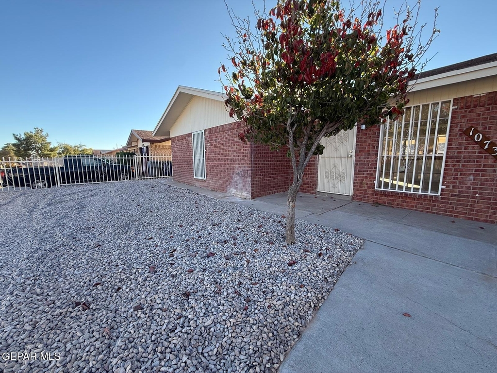 10733 Tourmaline Street - Photo 0