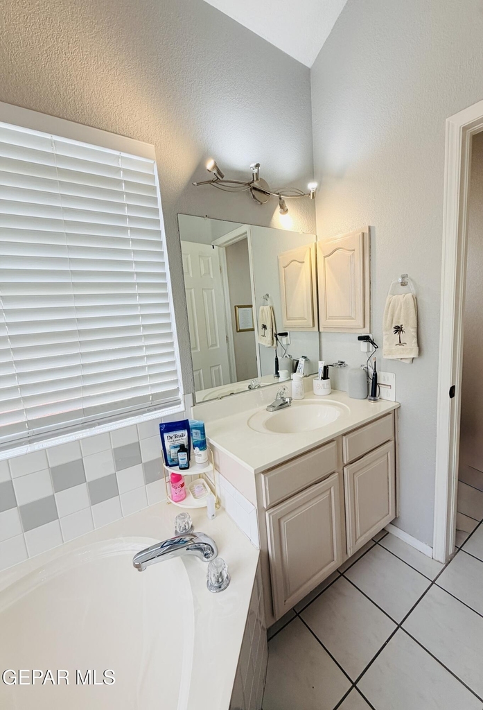 2005 Shadow Ridge Drive - Photo 10