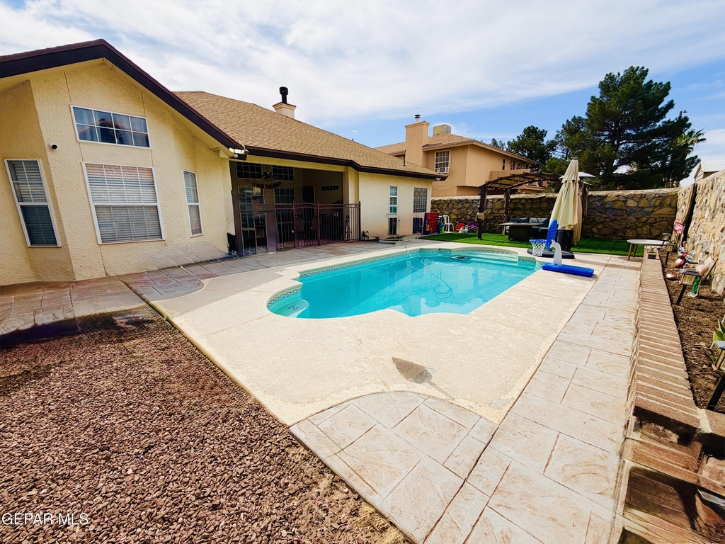 2005 Shadow Ridge Drive - Photo 11