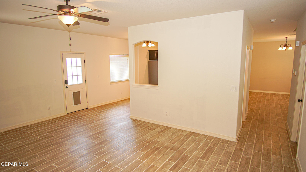 14613 Sunny Land Avenue - Photo 11