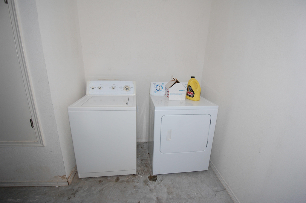 2508 Sparrow Point Street - Photo 4