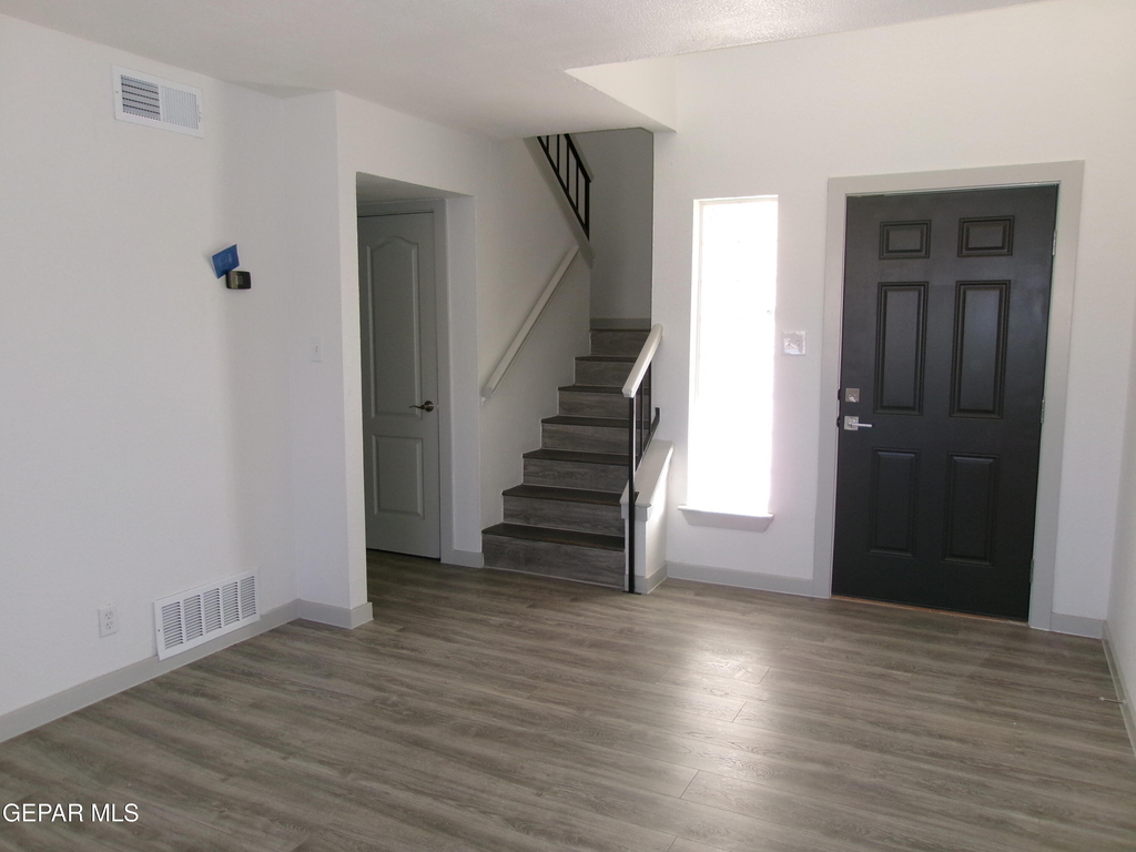 7013 Echo Cliffs Drive - Photo 1
