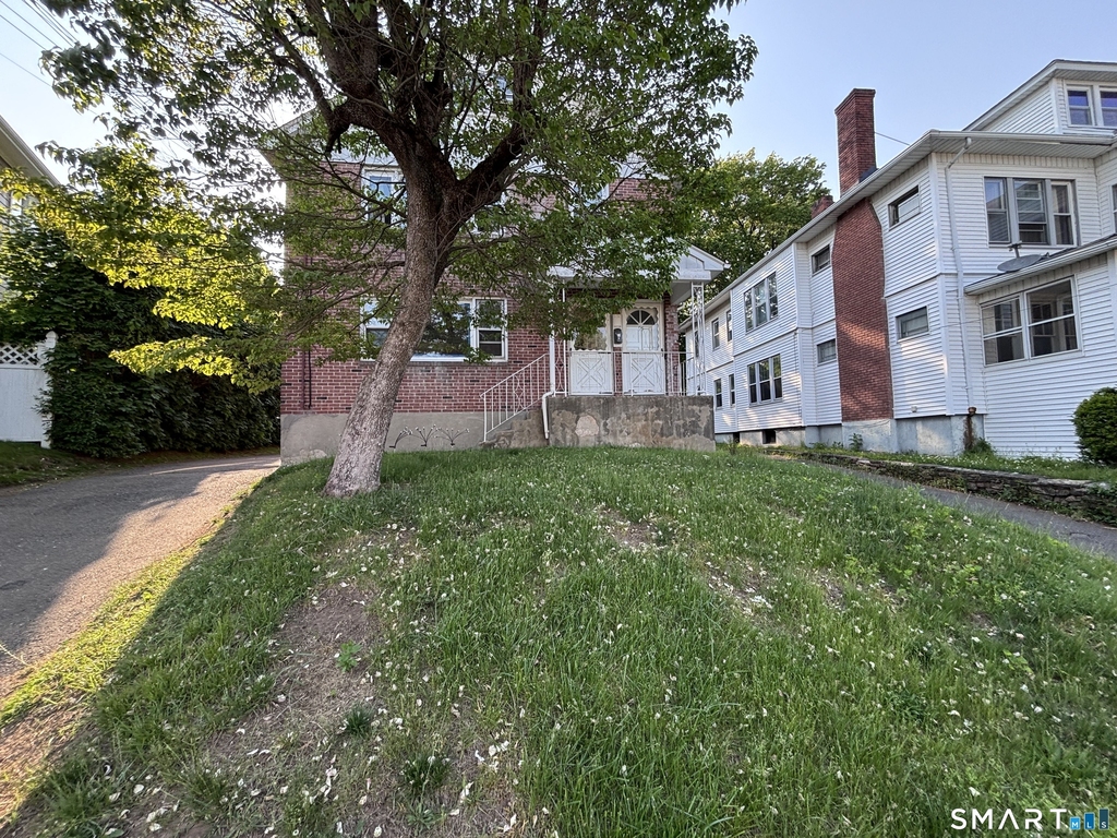 95-97 Grandview Terrace - Photo 0