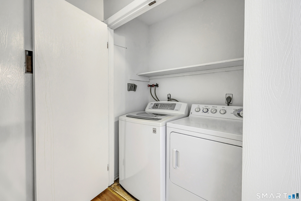 22 Radio Place - Photo 6