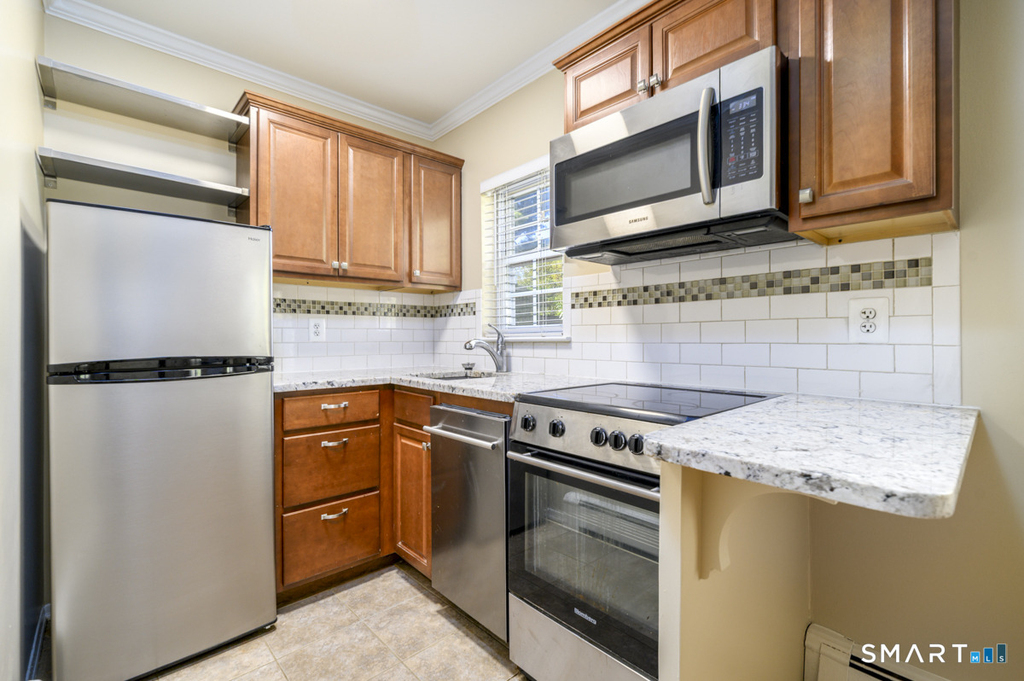 398 Courtland Avenue - Photo 5