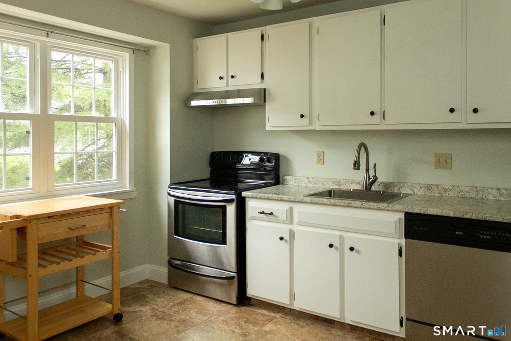 10 Georgetown Drive - Photo 1