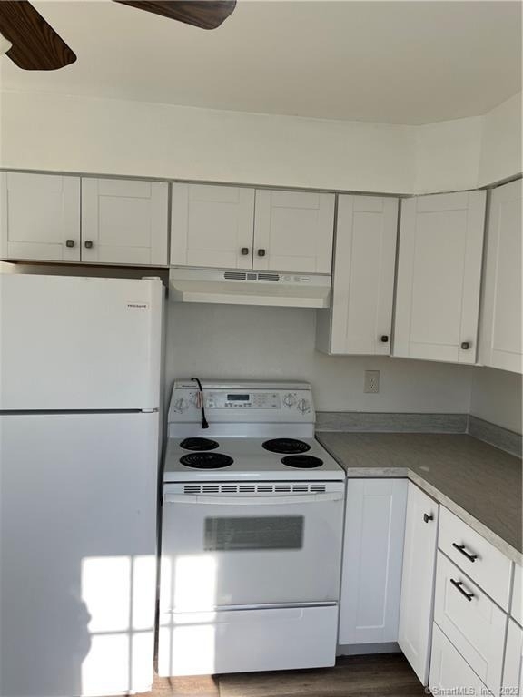 81 Crabtree Lane - Photo 9