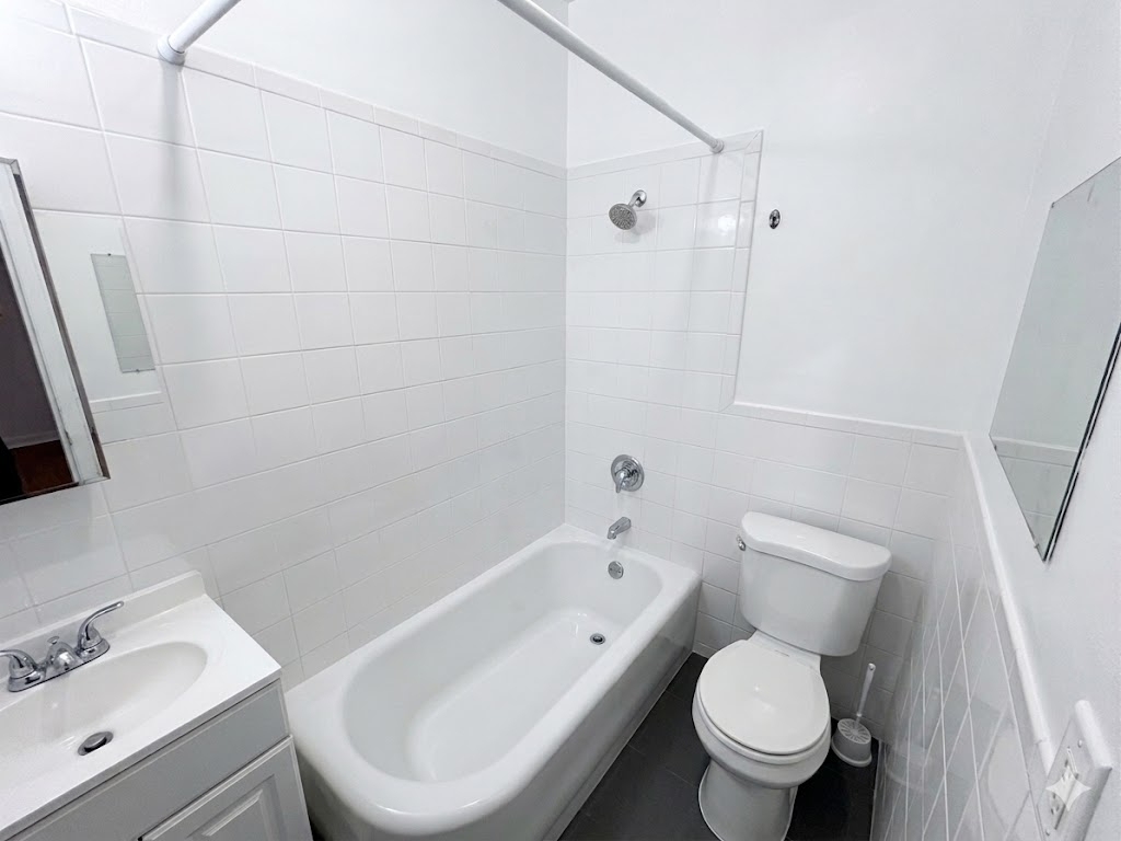 30-59 Steinway Street - Photo 4