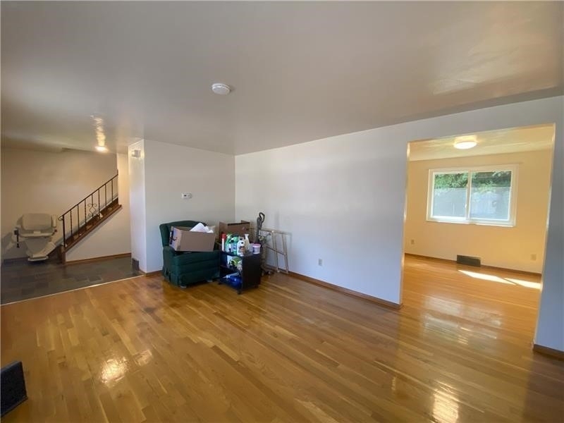 439 Crestview Dr - Photo 17