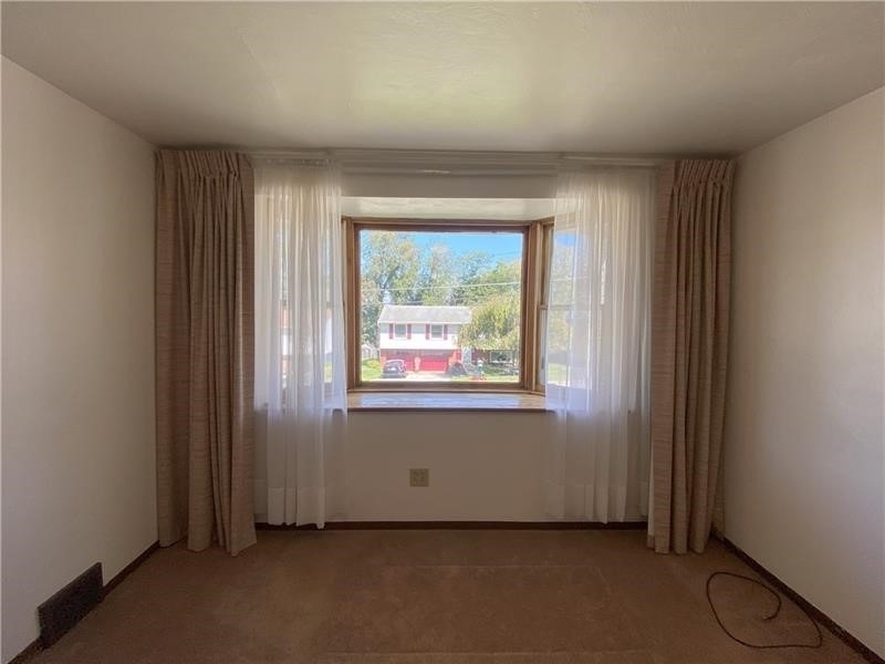 439 Crestview Dr - Photo 39