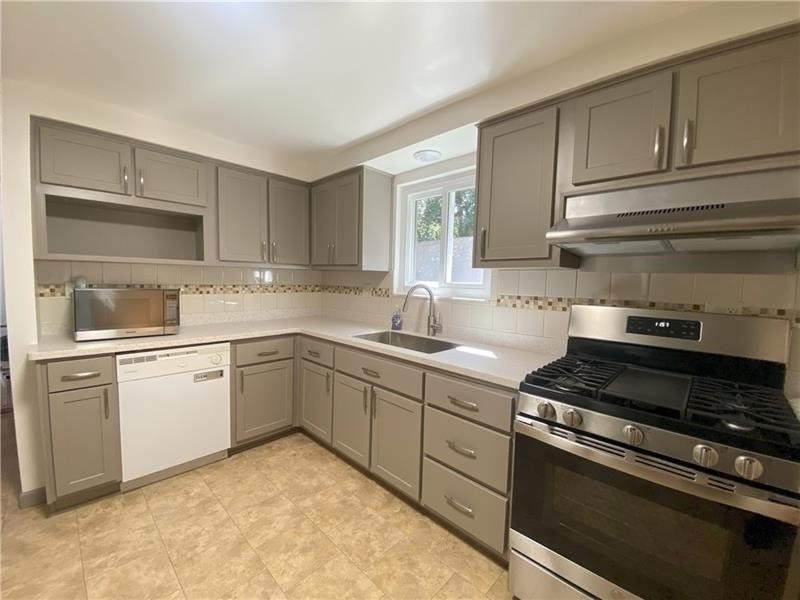 439 Crestview Dr - Photo 8