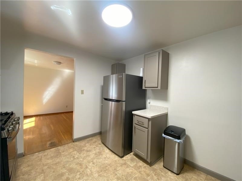 439 Crestview Dr - Photo 10