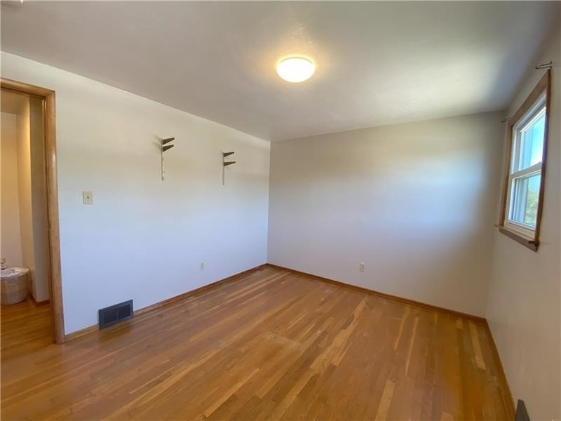 439 Crestview Dr - Photo 25