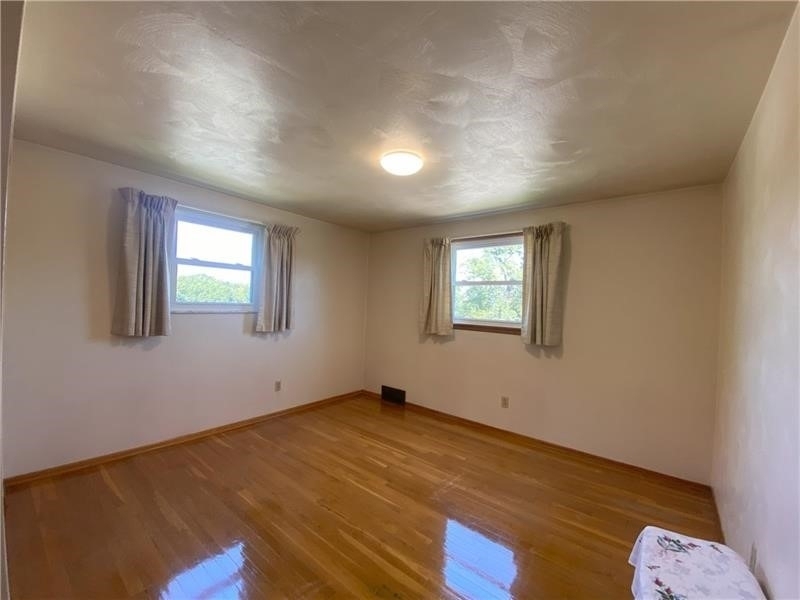 439 Crestview Dr - Photo 33