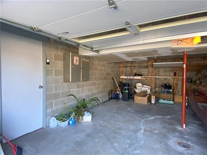 439 Crestview Dr - Photo 41