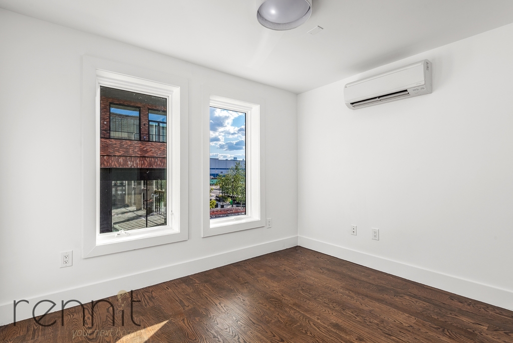 Kent Ave & N 13th St - Photo 9