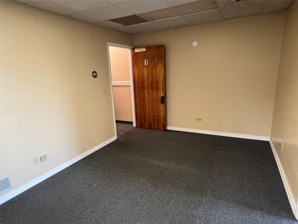 130 W Main Street - Photo 10