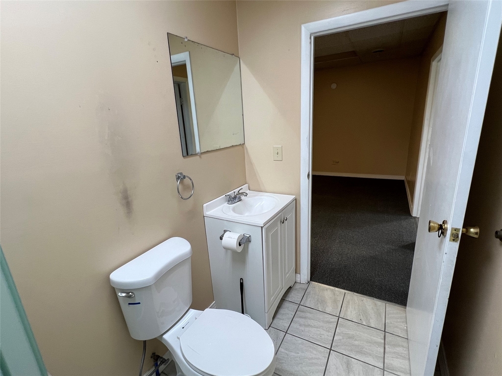 130 W Main Street - Photo 27