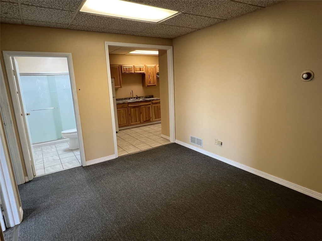 130 W Main Street - Photo 9