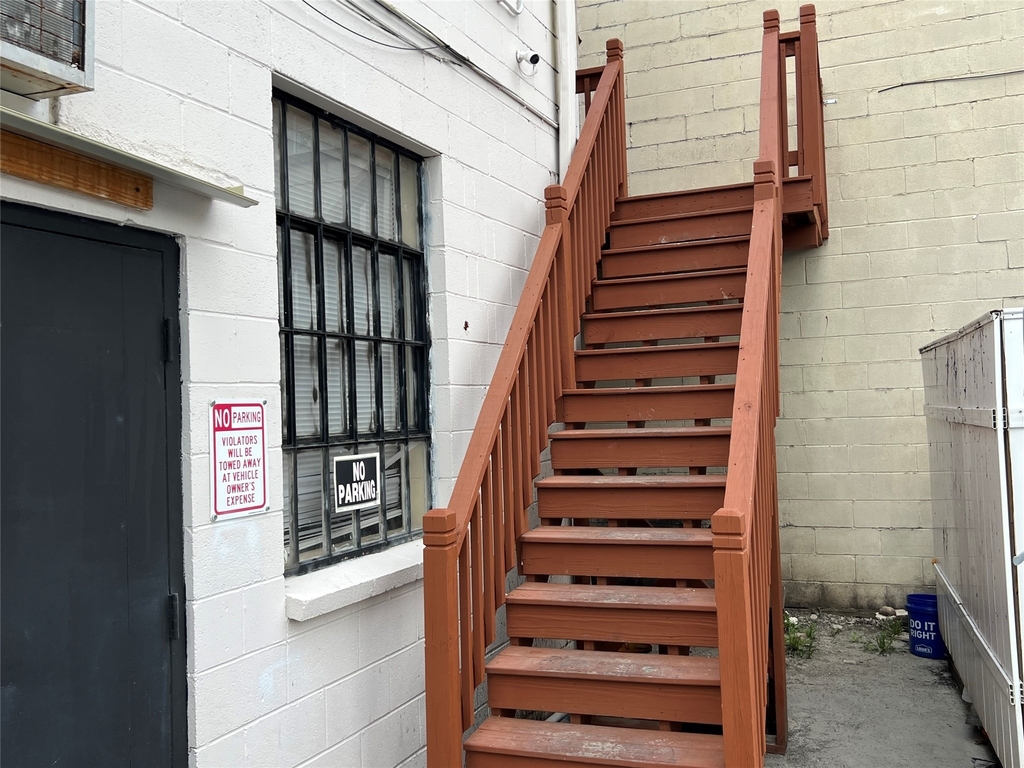 130 W Main Street - Photo 2