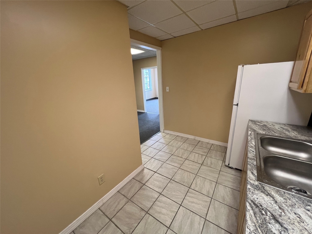 130 W Main Street - Photo 12